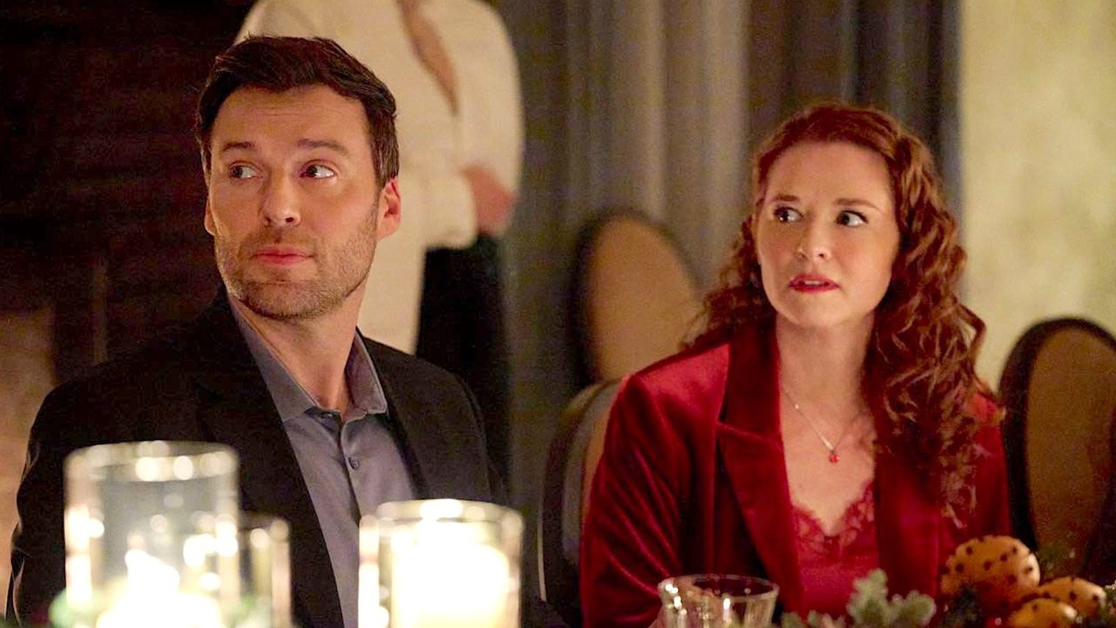 Mistletoe Murders Diperbarui untuk Season 3 di Hallmark, Sarah Drew Kembali!