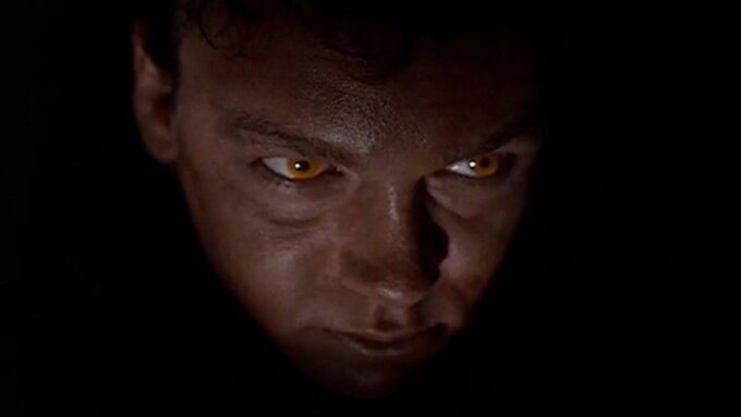 Delapan Tahun Lalu, Seri Sci-fi Thriller Terbaik Berakhir dengan Finale Menyedihkan (Namun Masih Ada Harapan untuk Memperbaikinya)