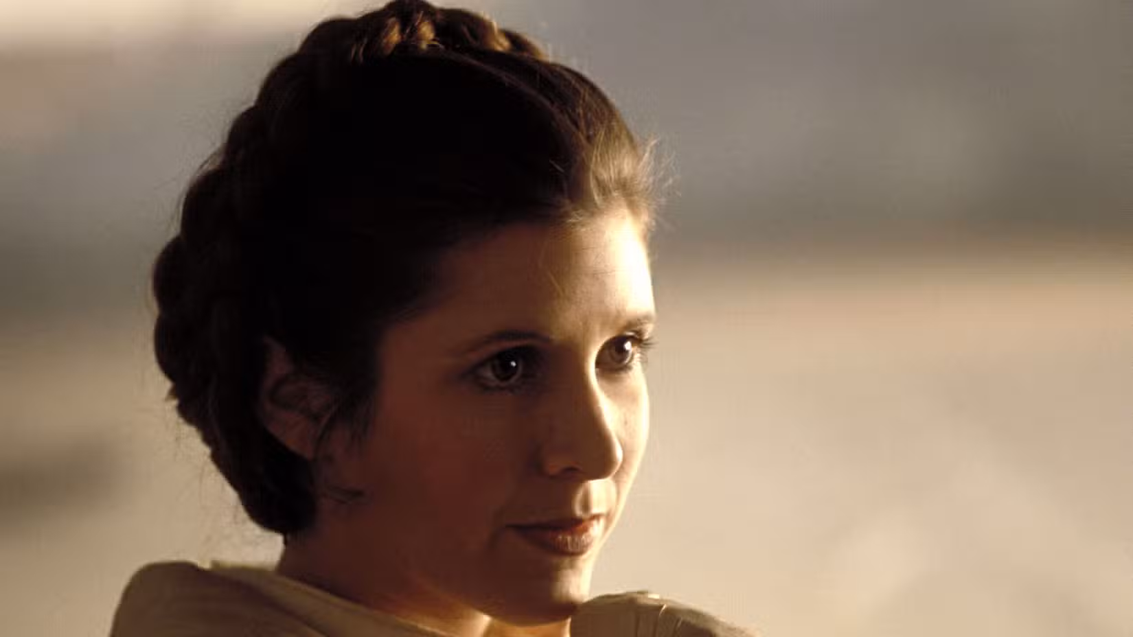 Carrie Fisher sebagai Leia di The Empire Strikes Back