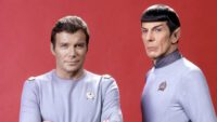 Leonard Nimoy Sutradarai Episode Pertama William Shatner Pasca-Star Trek yang Meledak!