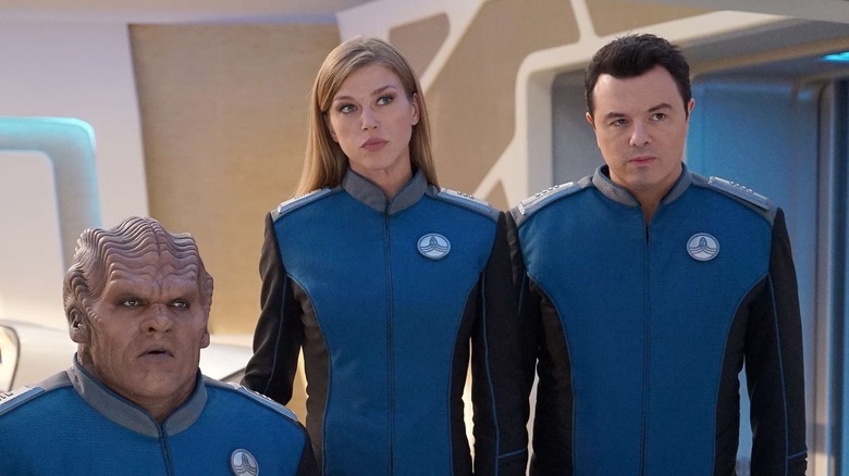 Bortus, Grayson dan Mercer di The Orville