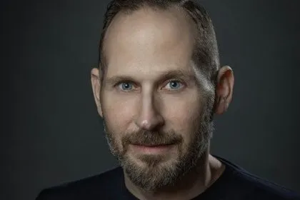 Lee Ginsberg Mundur dari Ginsberg / Libby: Apa yang Terjadi di Balik Layar?