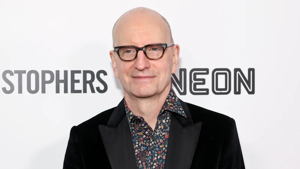 Steven Soderbergh Buka Suara tentang 'The Christophers' dan Komentar Kontroversial Tentang AI!