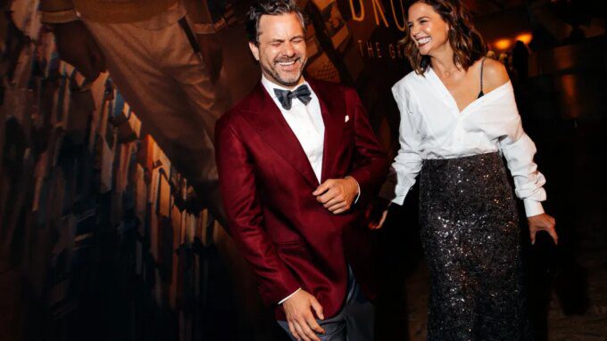 Katie Holmes dan Martha Stewart Bergabung dalam Proyek Menarik yang Wajib Ditonton!