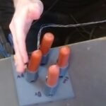 Wow! Ternyata Kamu Bisa Main World of Warcraft Sambil Makan Hot Dog!