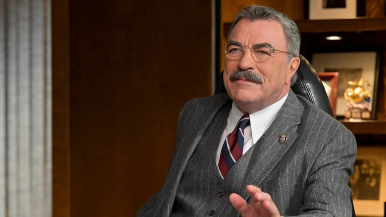 Tom Selleck sebagai komisaris polisi Frank Reagan di Blue Bloods