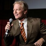 Eric Stoltz Menolak Peran Utama di Serial Kepolisian Terkenal yang Mengubah Nasib Seluruh Jaringan!