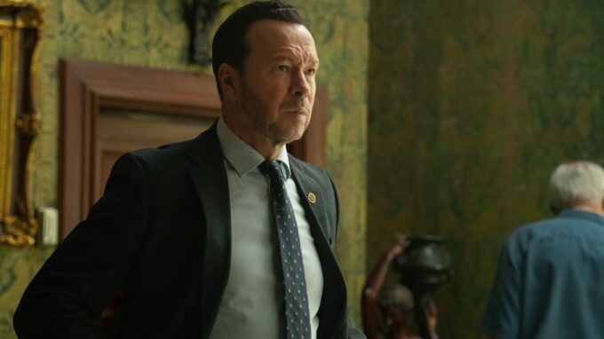 Donnie Wahlberg Ungkap Pendapat Tom Selleck soal Spin-Off Blue Bloods!