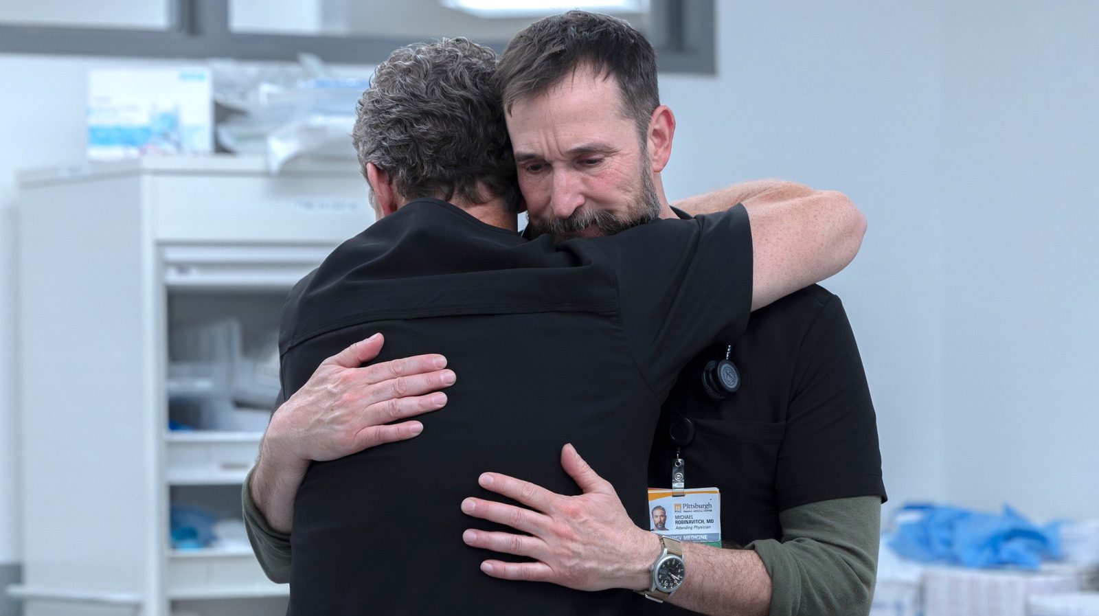 Interview Noah Wyle — Apakah Dr. Robby Akan Pergi?