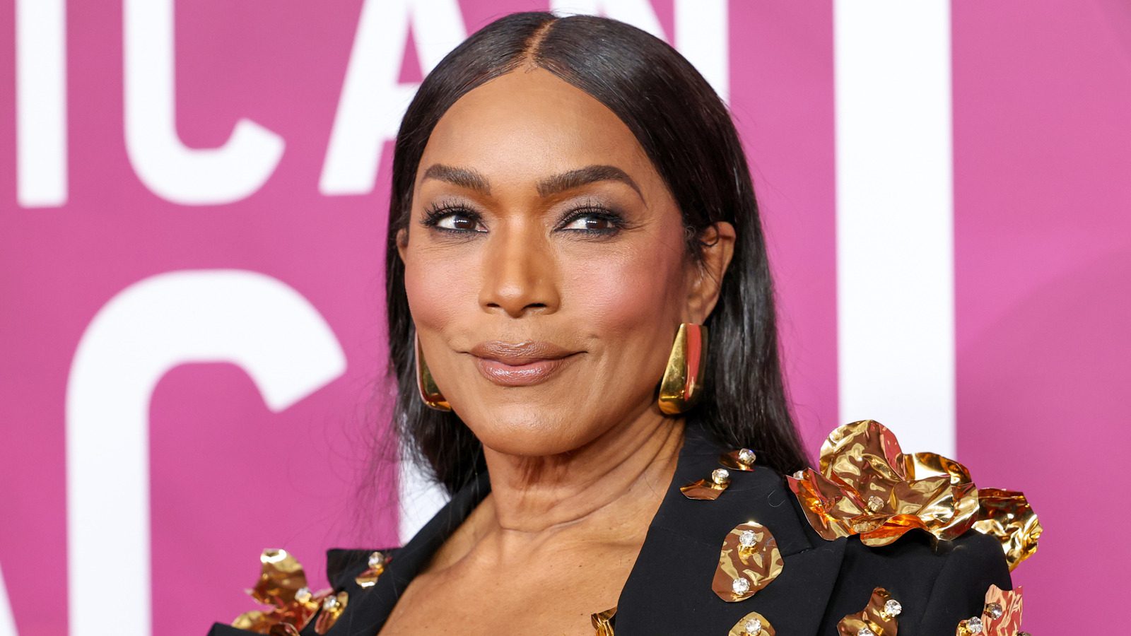 Karakter Favorit Angela Bassett di American Horror Story Ternyata Terinspirasi dari Orang Nyata!
