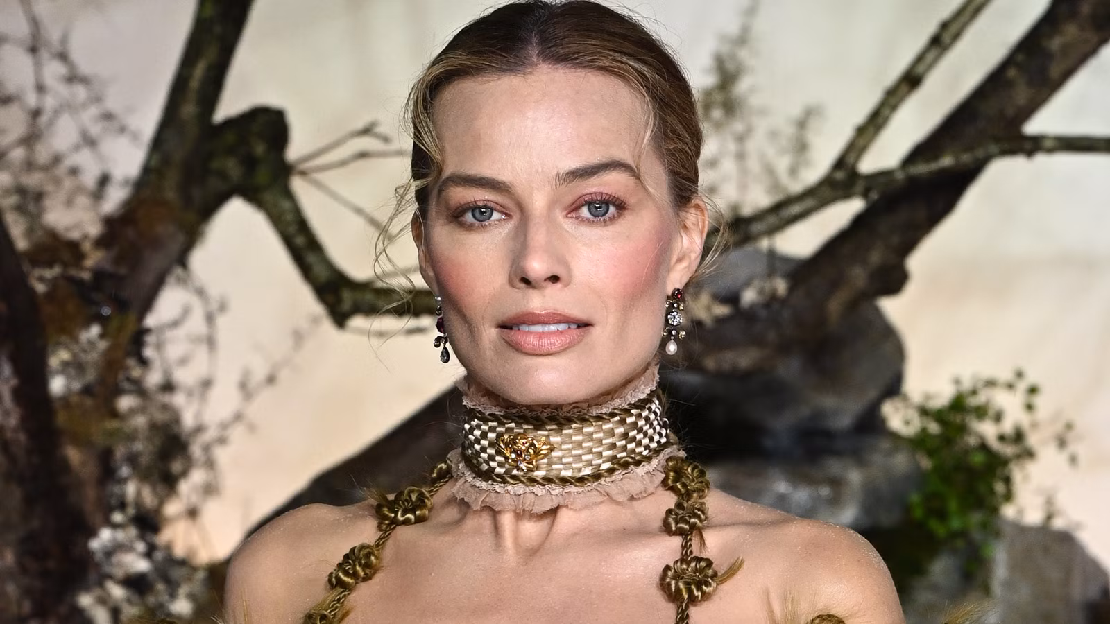 Margot Robbie's Film Fantasi 2025 Tak Terduga Menyapu Dominasi Streaming di Seluruh Dunia