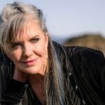 Jennifer Hale, Suara Ikonik Mass Effect dan Metal Gear, Desak Studio Bertanggung Jawab atas Pemakaian AI: 'Gak Ada yang Memaksa Kamu!'