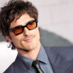 Jacob Elordi Mundur dari Juri Cannes Karena Cederai Kaki, Fans Kecewa!