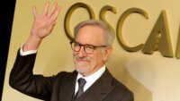 Steven Spielberg: Hollywood Jangan Biarkan AI Menjadi Suara Terakhir!