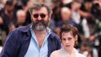 Kristen Stewart dan 'Full Phil' Mencuri Perhatian di Cannes dengan Ovasi 5 Menit!