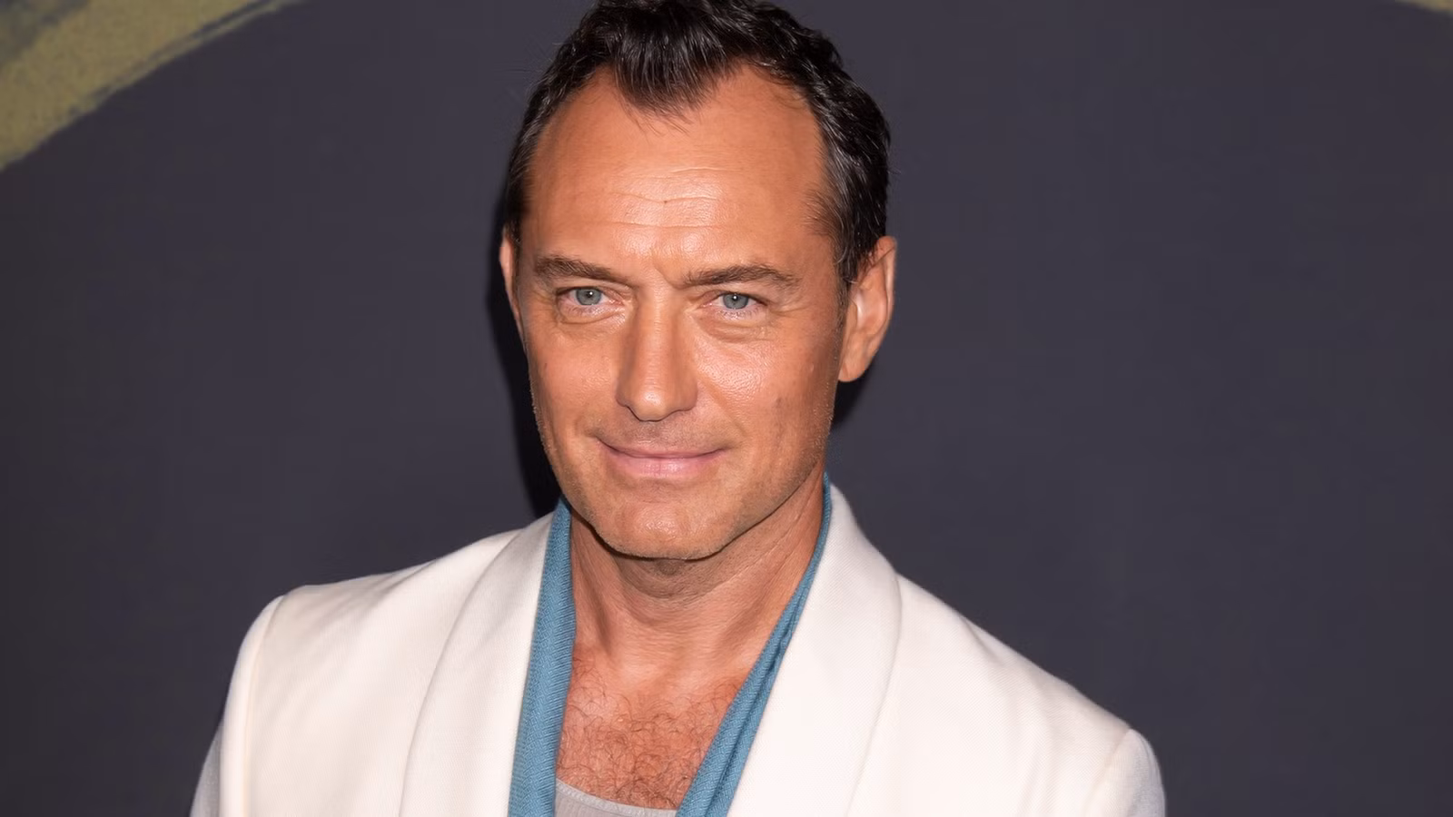 Jude Law Kembali dengan Thriller Politik R-Rated yang Mengakhiri Masa Kejayaannya di Rotten Tomatoes!