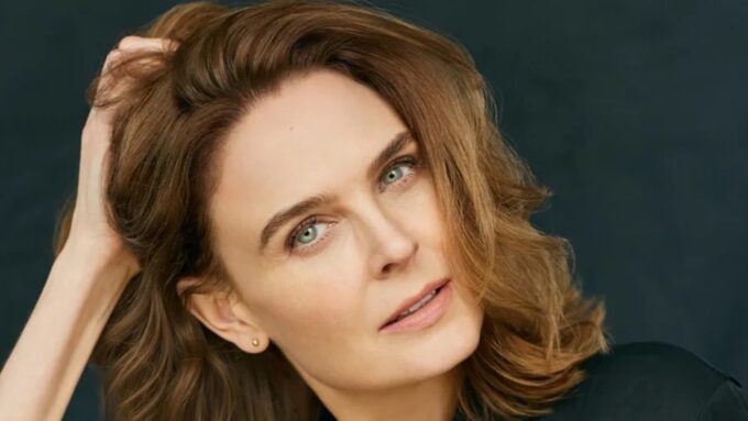 Drama Profiling Emily Deschanel 'Key Witness' Terpaksa Dihentikan Bersama 3 Pilot Lain di NBC!
