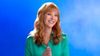 Penampilan Lisa Kudrow sebagai Valerie Cherish Jadi Sorotan Minggu Ini!