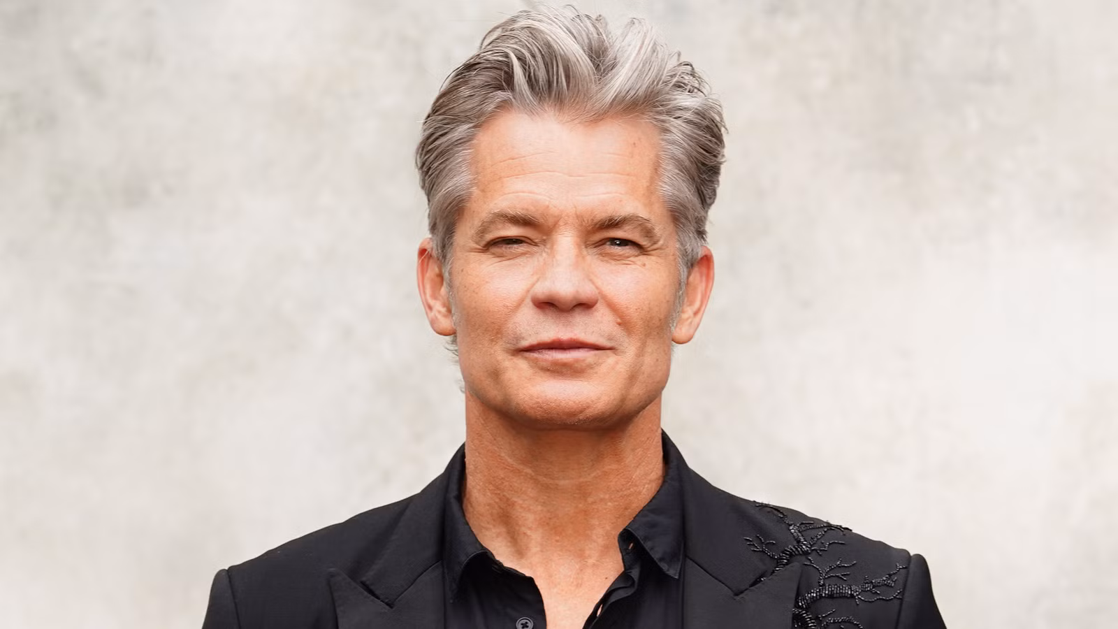 Reboot Thriler R-Rated Timothy Olyphant Siap Rilis Digital dalam 4 Hari!