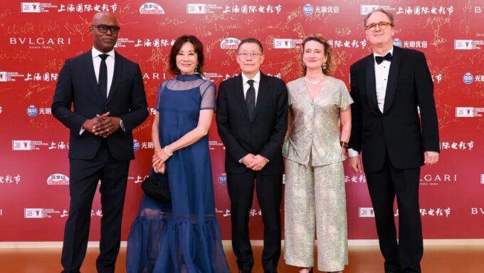 Bos Festival Berlin, Toronto, dan HKIFF Berkumpul di Shanghai untuk Dukung Talenta Baru!