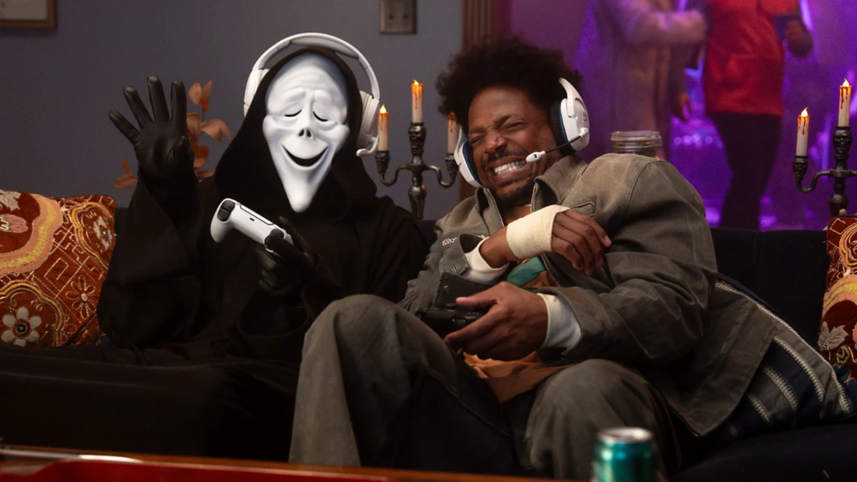 Ulasan 'Scary Movie' - Kembalinya The Wayans Brothers dengan Keabsurdan yang Menggelitik!