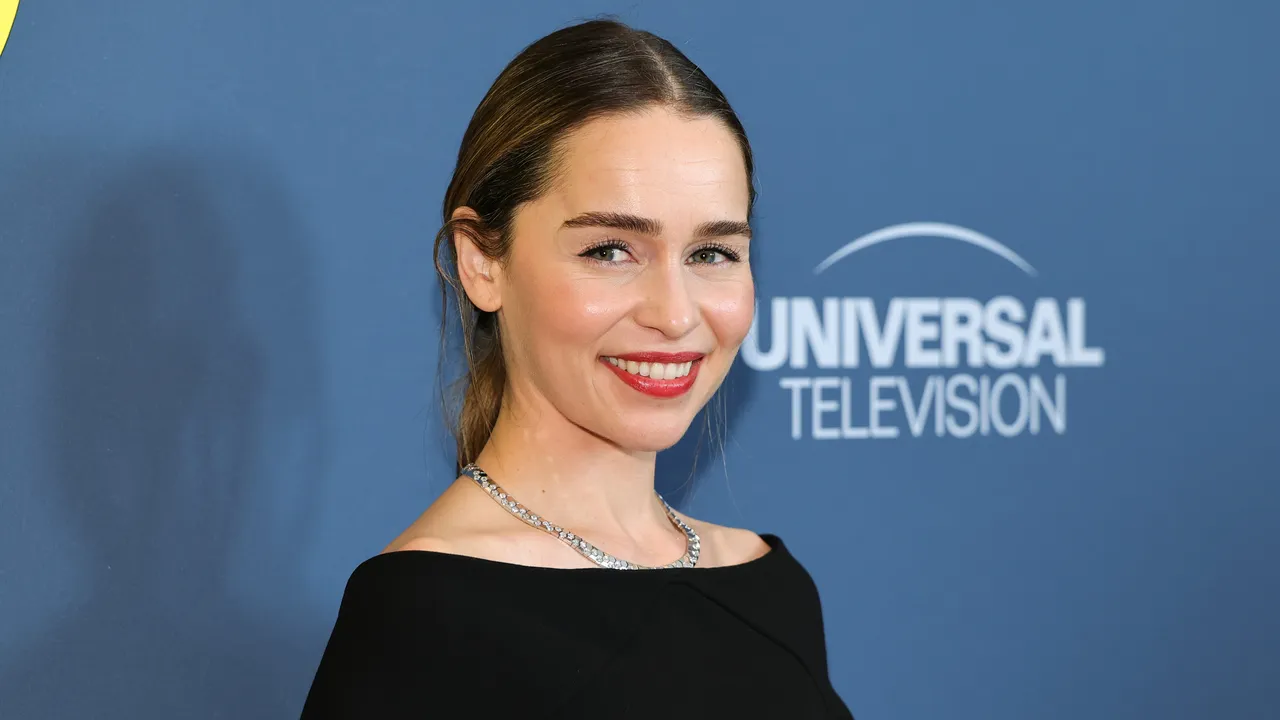 Emilia Clarke Ungkap Tidak Memiliki Kendali atas Karakter dan Nasib Daenerys di Game of Thrones!