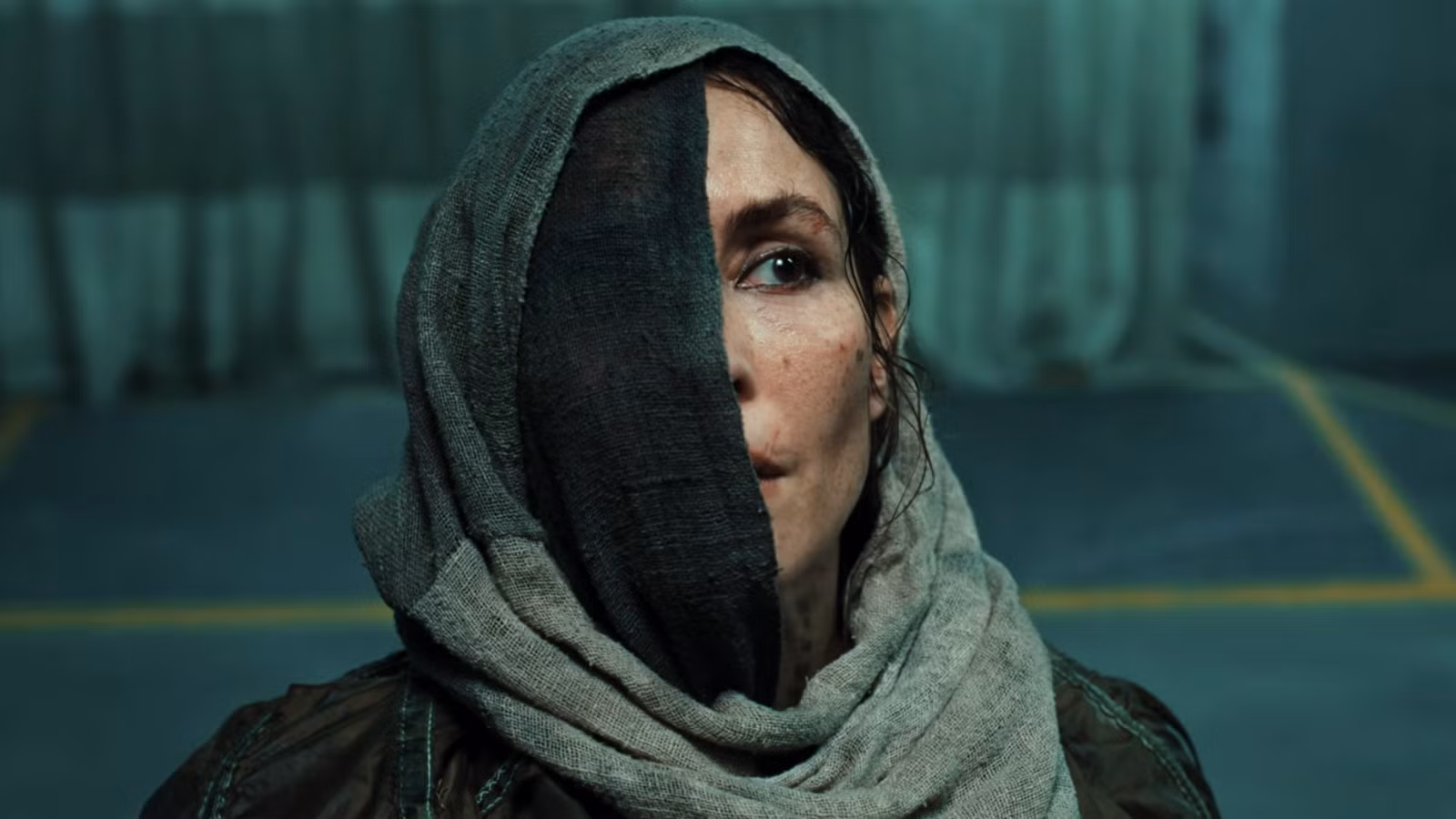 Dune Bertemu Blade Runner: Intip Trailer Perdana Film Sci-Fi 'Hot Spot' dengan Noomi Rapace!