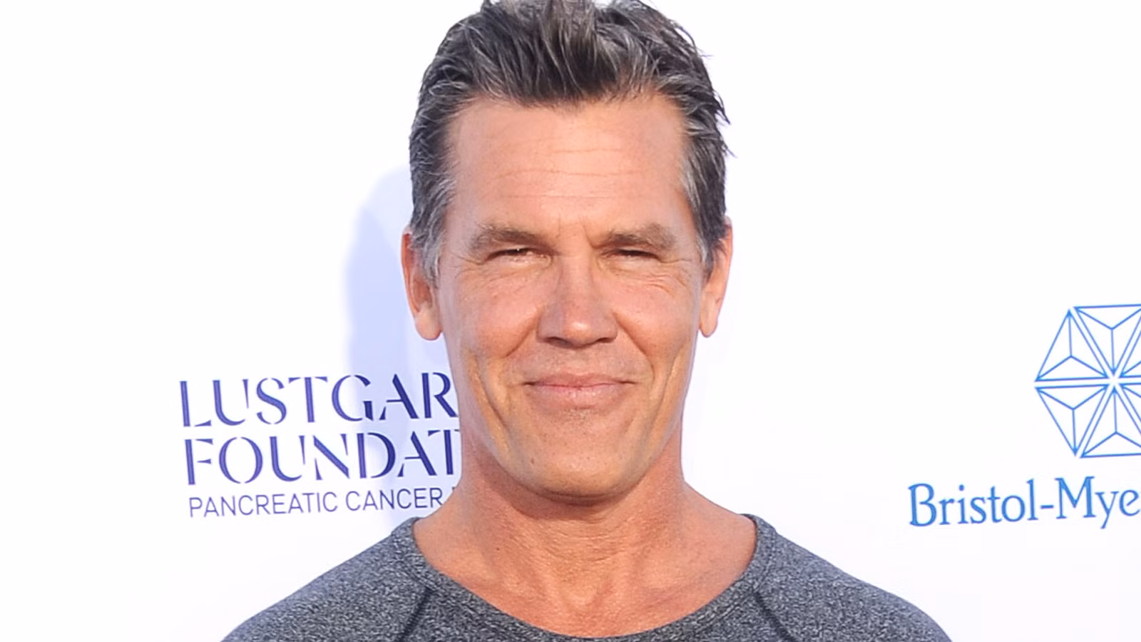 Setelah 8 Tahun, Epik Sci-Fi Seharga $100Juta Josh Brolin Kembali Mengguncang Dunia Malam dan Jadi Favorit Penggemar!