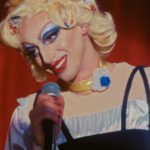 Šimon Holý Mengungkap 'Chica Checa': Kisah Drag, Keluarga, dan Perjuangan Hak-Hak Queer!