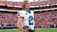 Kembalinya Glen Powell dengan Seri R-Rated yang Ditunggu-tunggu di Hulu: Dapatkan Gambaran Pertama dan Tanggal Rilis dalam 1 Bulan!