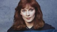 Gates McFadden dari Star Trek Ungkap Penyesalan tentang Satu Episode TNG yang Bikin Dia Pikir Ulang!