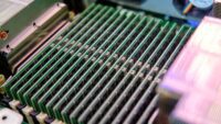 Meta Mengatasi Krisis Memori Global: DDR4 Ditanam di Server DDR5 dengan Chip Kustom yang Bikin Yang Impossible Menjadi Mungkin!