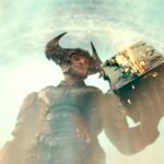 5 Senjata DC yang Lebih Kuat dari Mother Boxes!