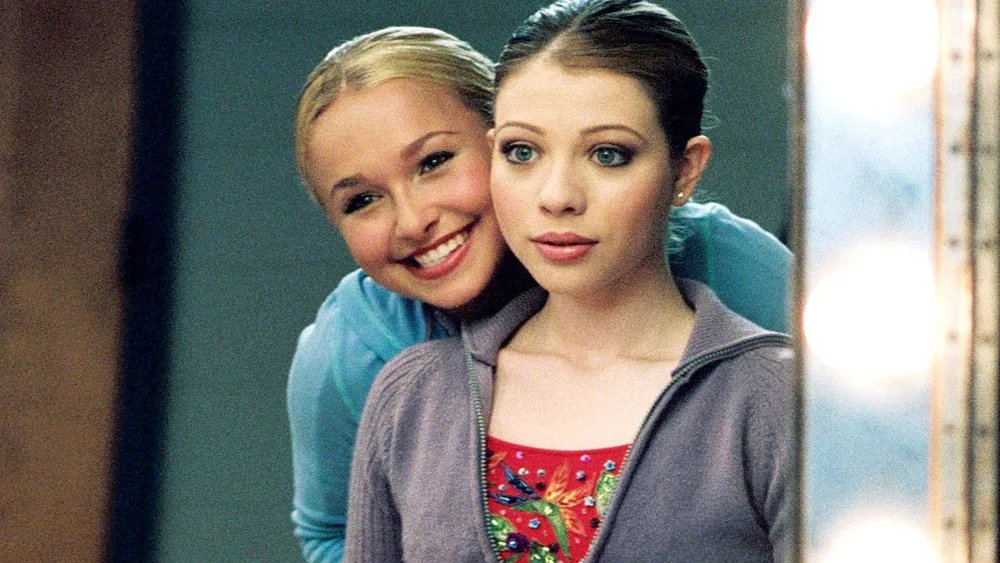 Sutradara 'Ice Princess' Beri Penghormatan Spesial untuk Hayden Panettiere dan Michelle Trachtenberg!