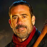 Bintang The Walking Dead, Jeffrey Dean Morgan, Ungkap Hampir Memerankan Dua Karakter Utama DC!