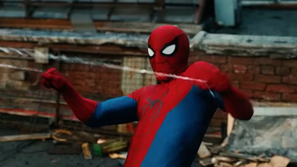 Spider-Man (Tom Holland) menggunakan jaring organik di Brand New Day