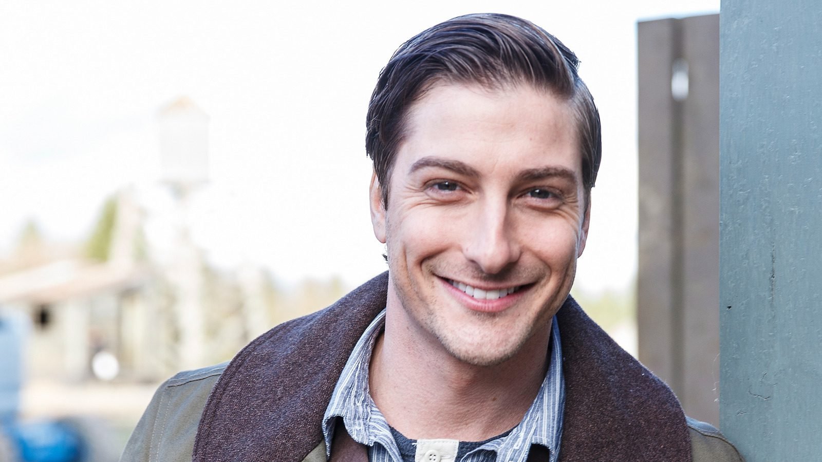 Mengungkap Alasan Mengapa Daniel Lissing Mundur dari When Calls The Heart!