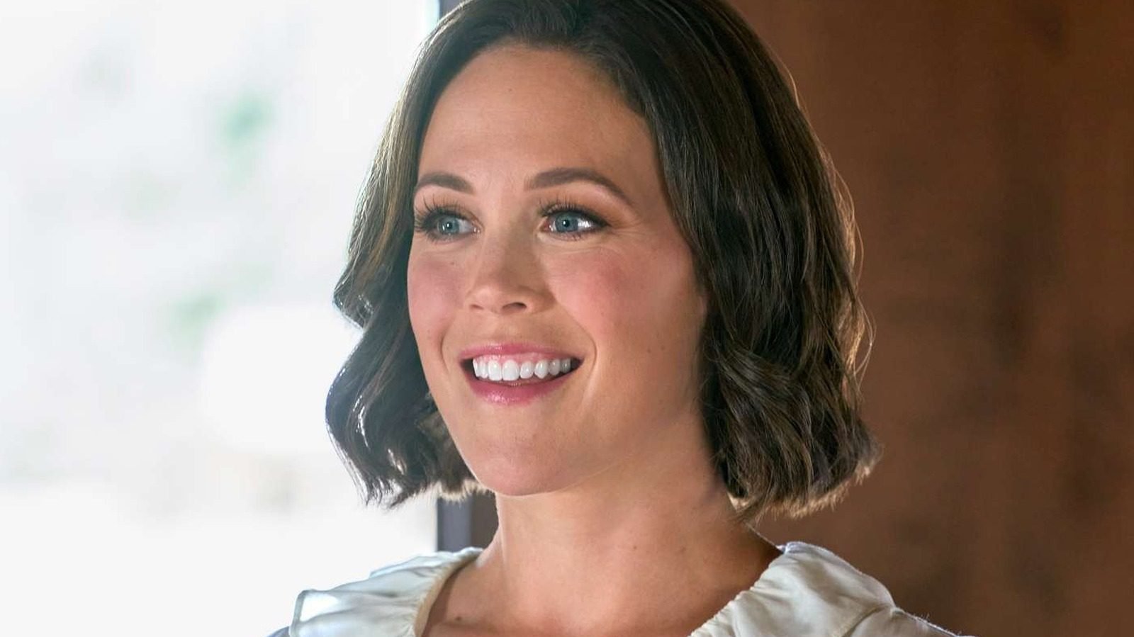 5 Acara TV yang Wajib Ditonton Jika Kamu Penggemar Hallmark's When Calls The Heart!