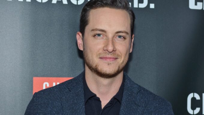 Jesse Lee Soffer Jadi Bintang dalam Serial Potensial Strike Force di CBS!