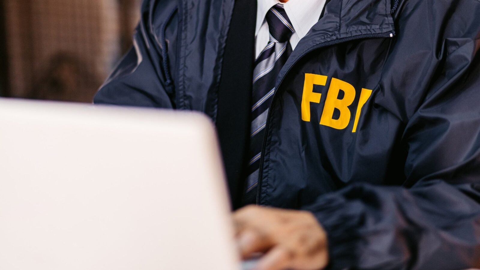 Bahaya Nyata: NSA, FBI, CISA dan Lainnya Peringatkan Ancaman Peretasan Berbasis AI Terhadap Infrastruktur Penting AS!