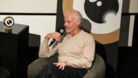 Martin McDonagh Ungkap 'Wild Horse Nine' Adalah Film Paling Politikal yang Pernah Ia Buat!