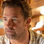 Scott Speedman Ungkap Detil Menarik Episode Perdana Season 2 R.J. Decker!