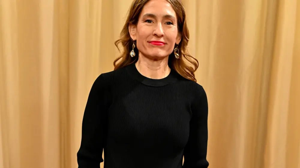 Michelle Hooper, EVP Pemasaran Searchlight Pictures, Kepergian Mengejutkan dari Studio!