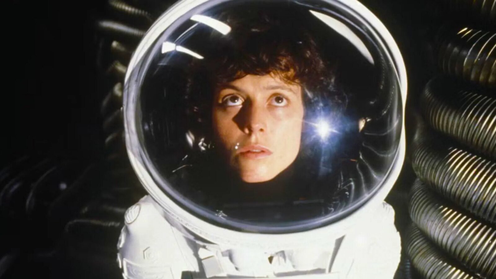 5 Film Sci-Fi yang Berambisi Menjadi Seperti Alien tapi Justru Gagal (Salah Satunya Dibintangi 2 Bintang Marvel)