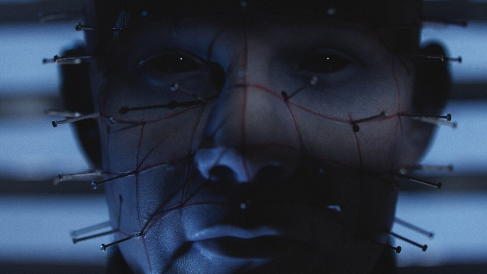 Clive Barker Terkagum oleh Hellraiser: Revival: 'Saya Sangat Bangga dengan Hasilnya!'