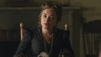 Florence Pugh Ungkap Perubahan Besar Netflix dari Novel 74 Tahun yang Bakal Bikin Kamu Terkejut!