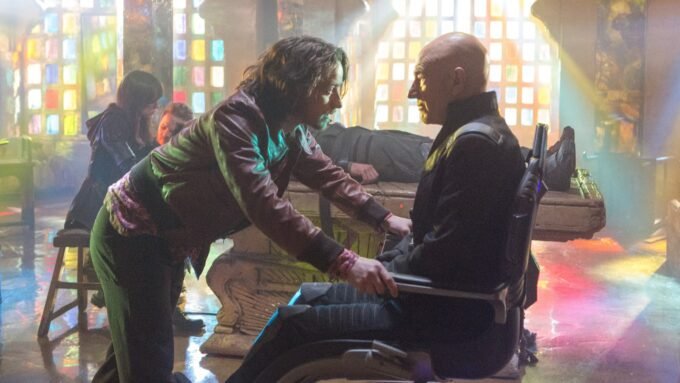 James McAvoy Usulkan Serial Star Trek untuk Memerankan Kembali Patrick Stewart Muda!