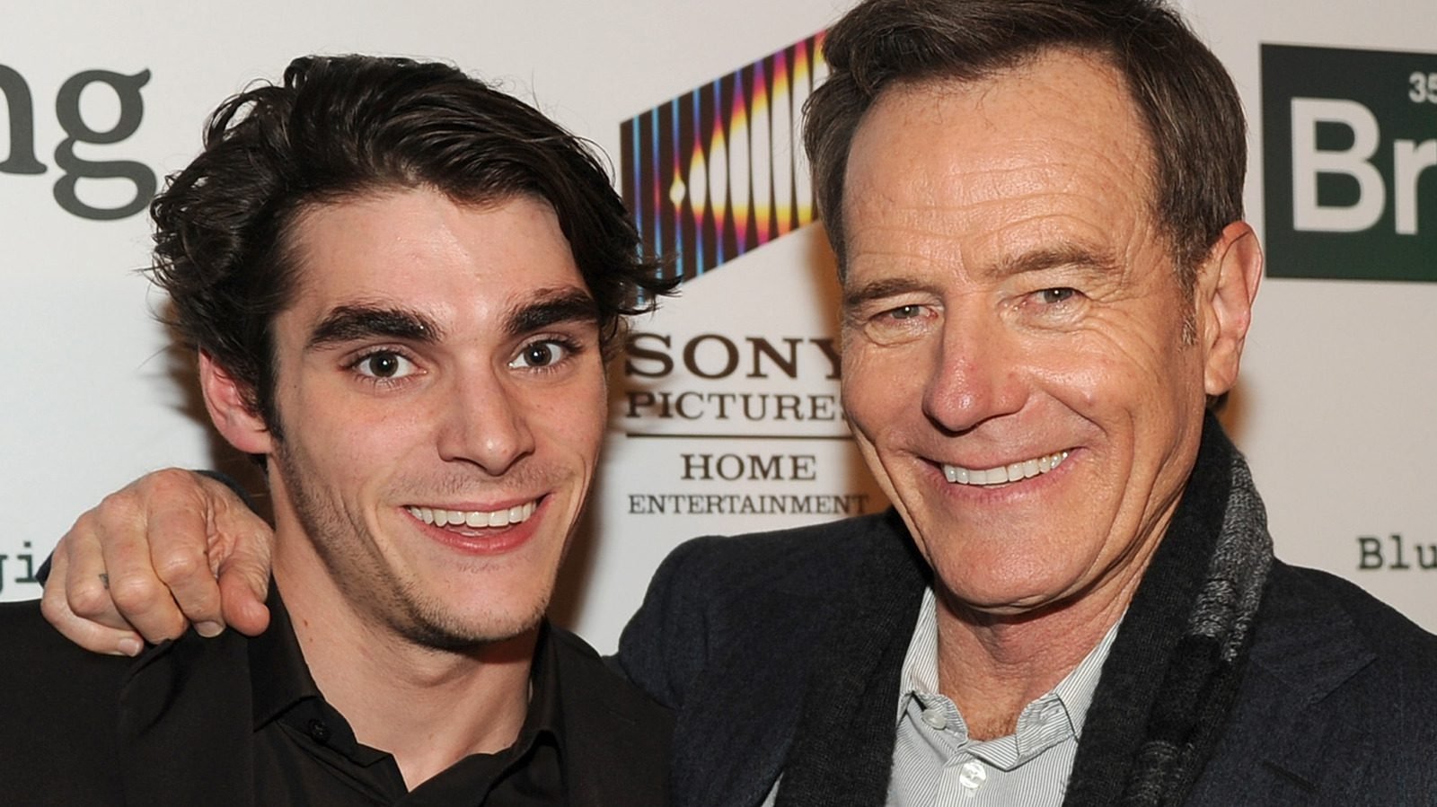 Bryan Cranston Ungkap Kesedihan Mendalam atas Kepergian RJ Mitte — Simak Tribute Spesial dari Breaking Bad