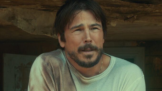 Miniseri Horor Josh Hartnett di Netflix Jadi Hiu Streaming Global!