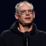 Minggu di Steam: CEO Epic Sebut Pengungkapan AI Sama Kontroversialnya dengan Esai Politik Wajib!